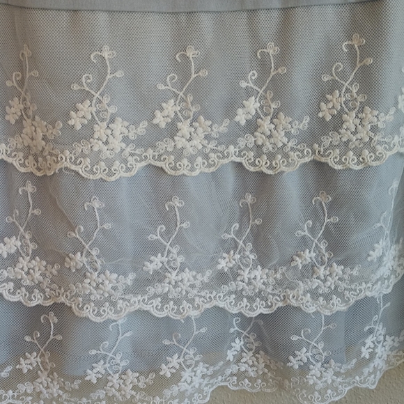 Triple Ruffle Bottom Back Top - Picture 3 of 3